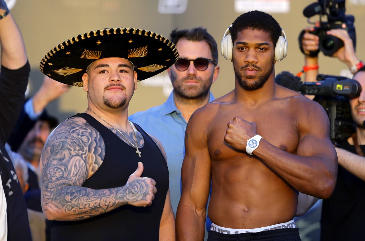 Anthony Joshua pesó 237.5 libras, mientras que Andy Ruiz dejó la aguja en 287.3 libras.