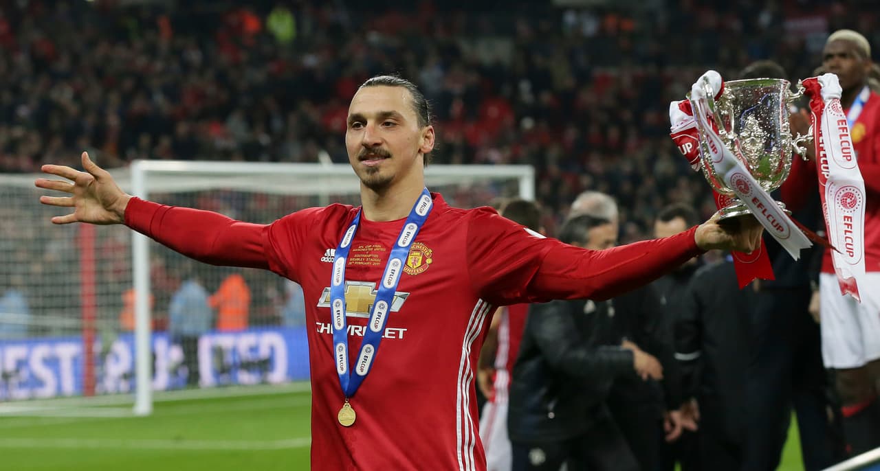 El sueco Zlatan Ibrahimovic tiene una percepción muy endiosada de sí mismo, en medio de un talento tan grande como su ego o su estatura.