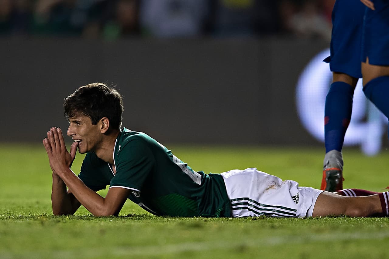 <b>Jürgen Damm (5)</b>: De-ses-pe-ran-te. Hace grandes jugadas y siempre, siempre, decide mal. Tuvo el 1-0 y la falló a lo Damm.