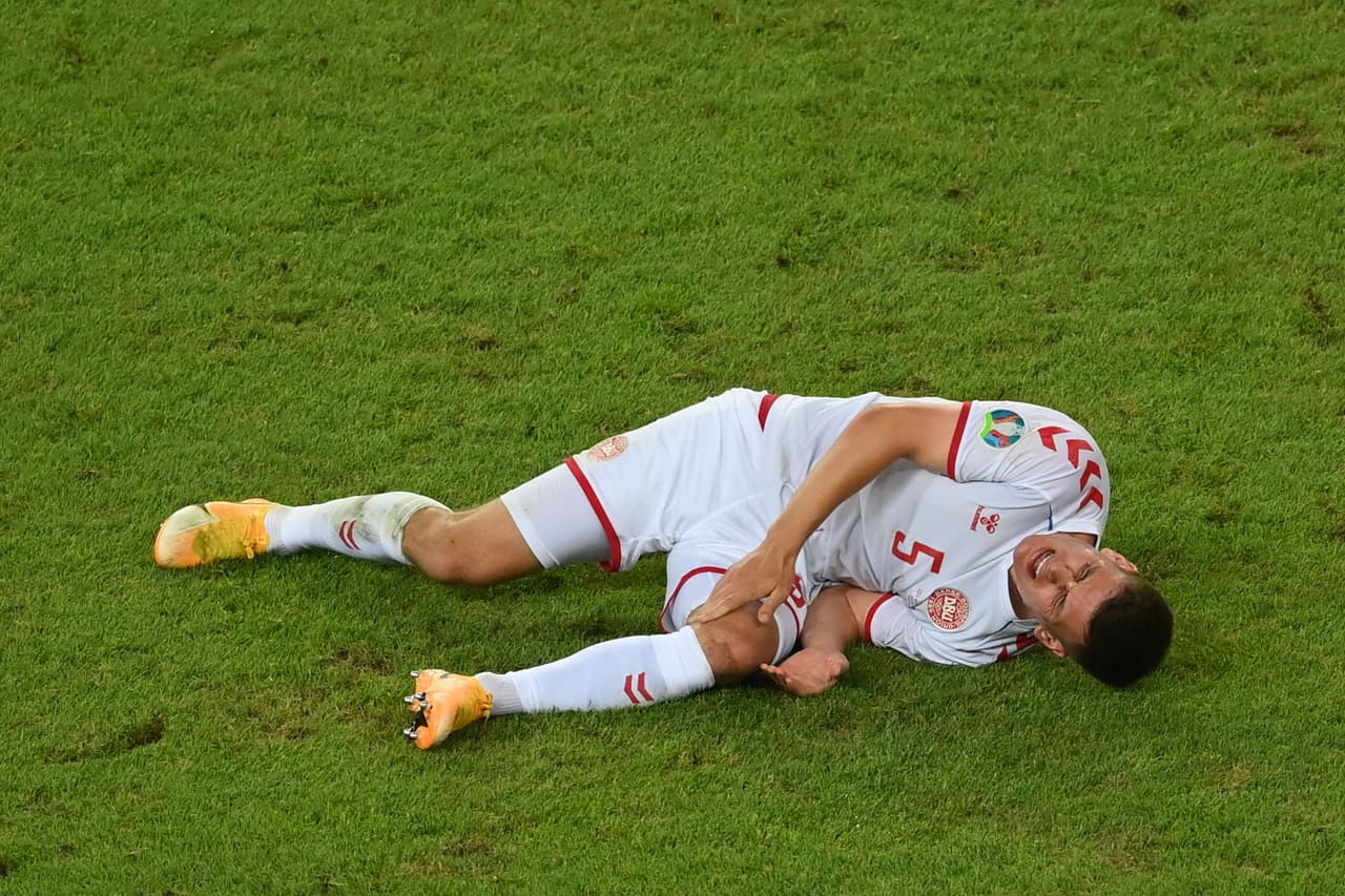 A punto de que terminara la primera mitad se encendieron las alarmas por el estado de salud de Joaquín Maehle. 
<br>