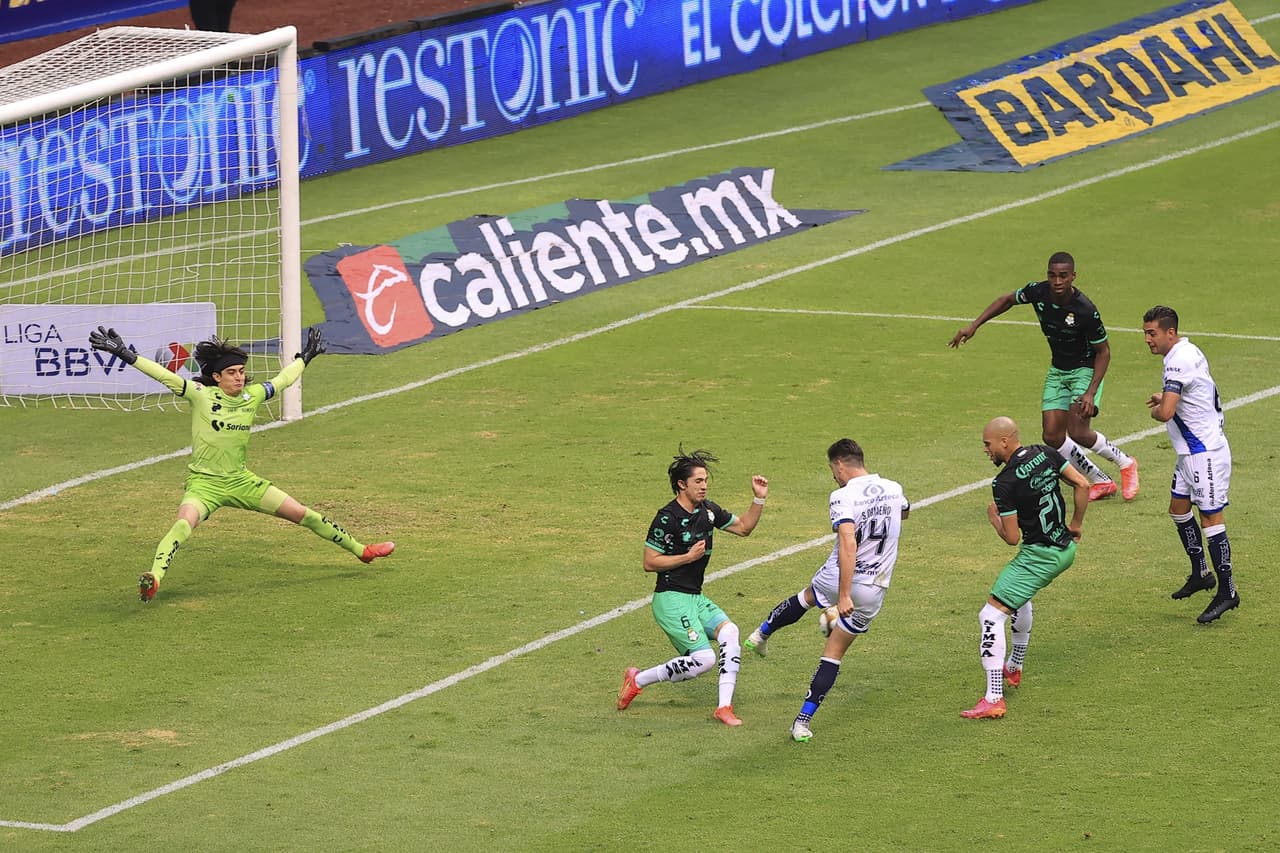 Pese a los intentos del Puebla, el juego defensivo de los laguneros fue sobresaliente.