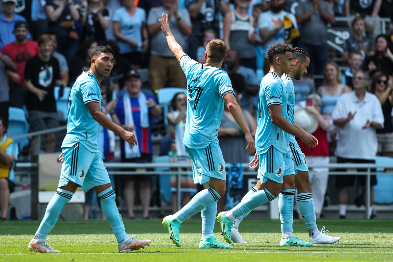 Sobre el final del encuentro Robin Lon marcó el único tanto de la tarde.
<br>