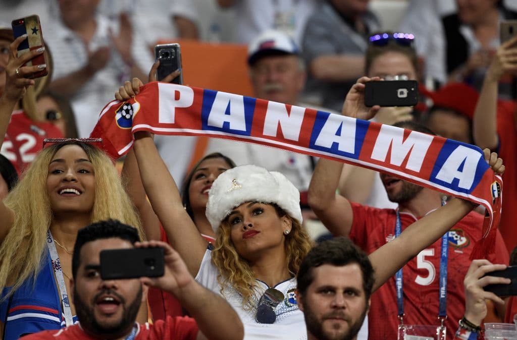 Orgullo, pasión y esperanza. Tres elementos con los que aficionados tanto de Panamá como de Túnez acudieron a Mordovia Arena para apoyar a los suyos y volver a casa con una alegría qué contar.