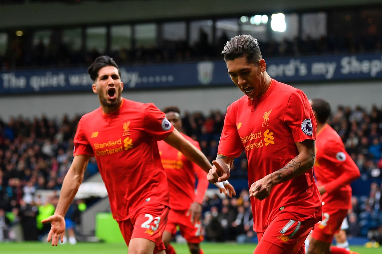 Firmino mantiene al Liverpool tercero