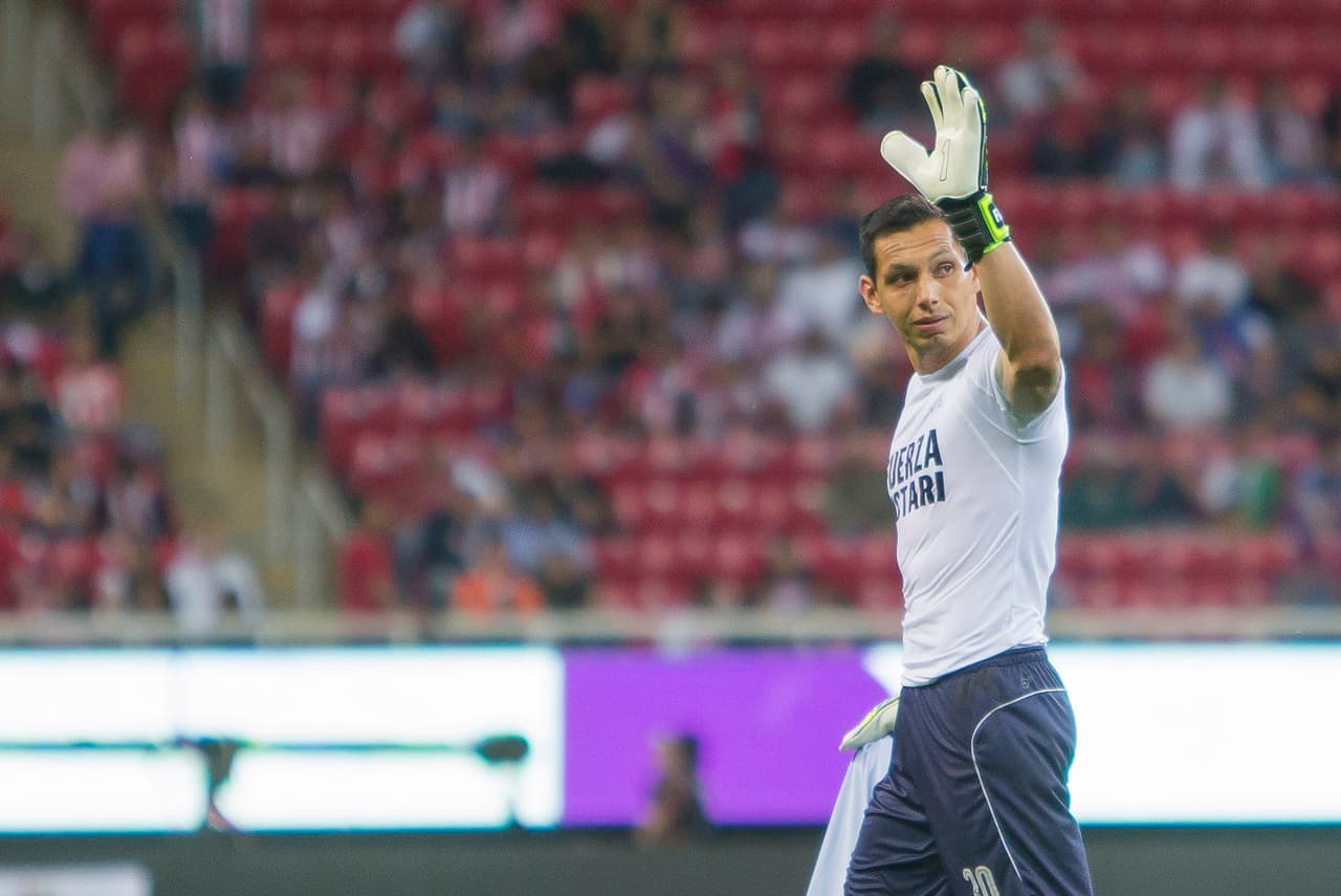 El negocio se cerraría tras la salida de Pérez del Pachuca con la llegada de Rodrigo Cota desde Chivas al equipo tuzo.