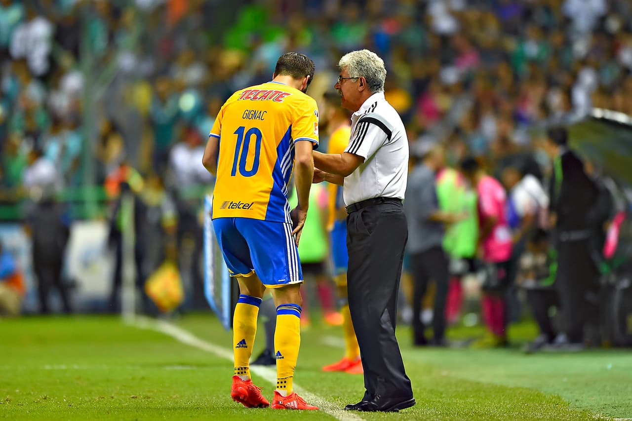 De hecho, Gignac es el hombre de confianza del técnico Ricardo 'Tuca' Ferretti, con el que ha llegado a disputar 21 partidos en la Liguilla de los 100 que tiene en la Liga MX.
