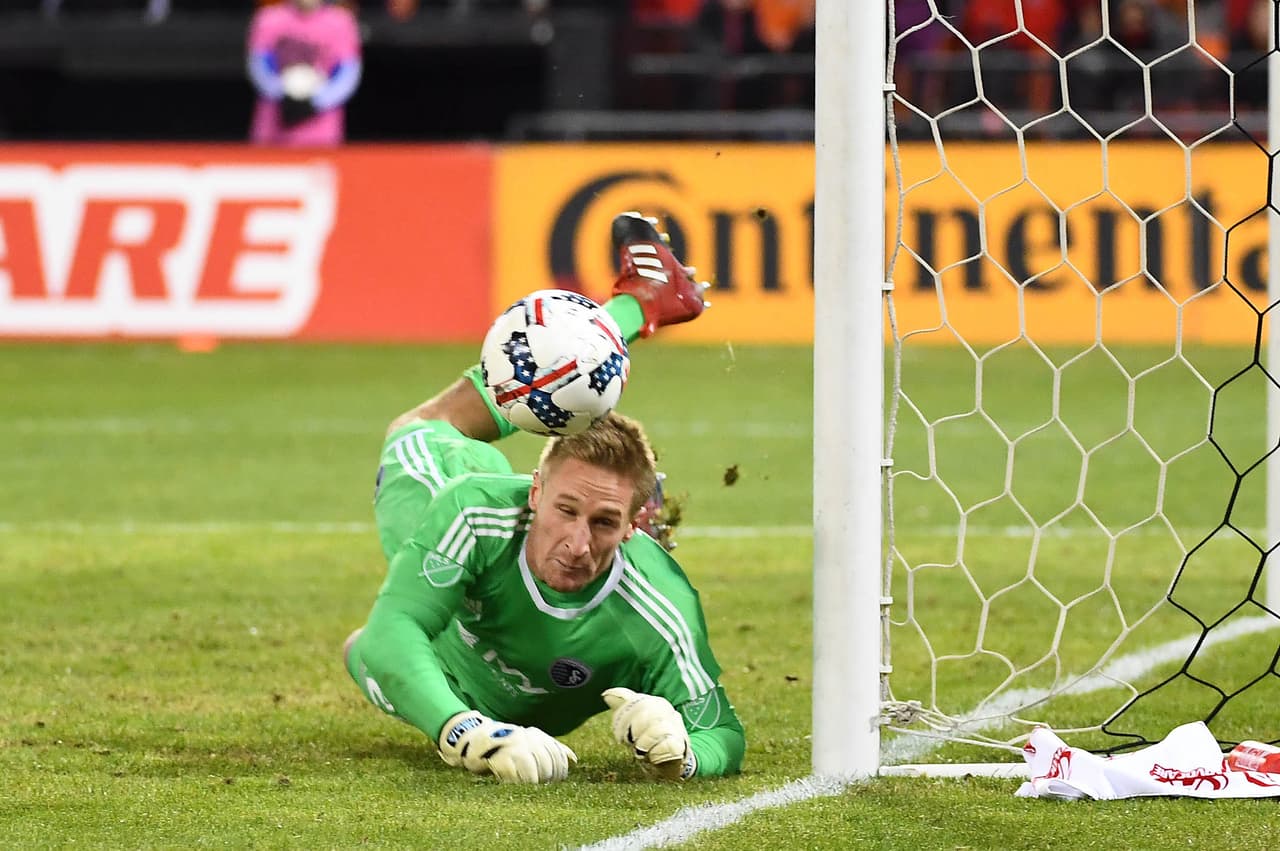 LA BANCA- Tim Melia de Sporting Kansas City se destacó en el empate a ceros entre su equipo y D.C. United.