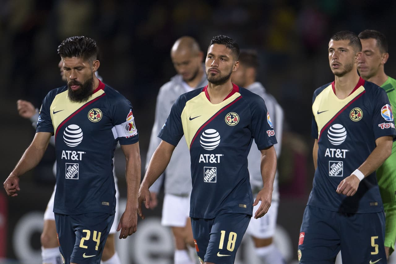 Guido Rodríguez: 7. El jugador azulcrema estuvo desaparecido en el medio campo, perdió muchos balones y no dio salida a su equipo que terminó por encerrarse en la segunda parte.
