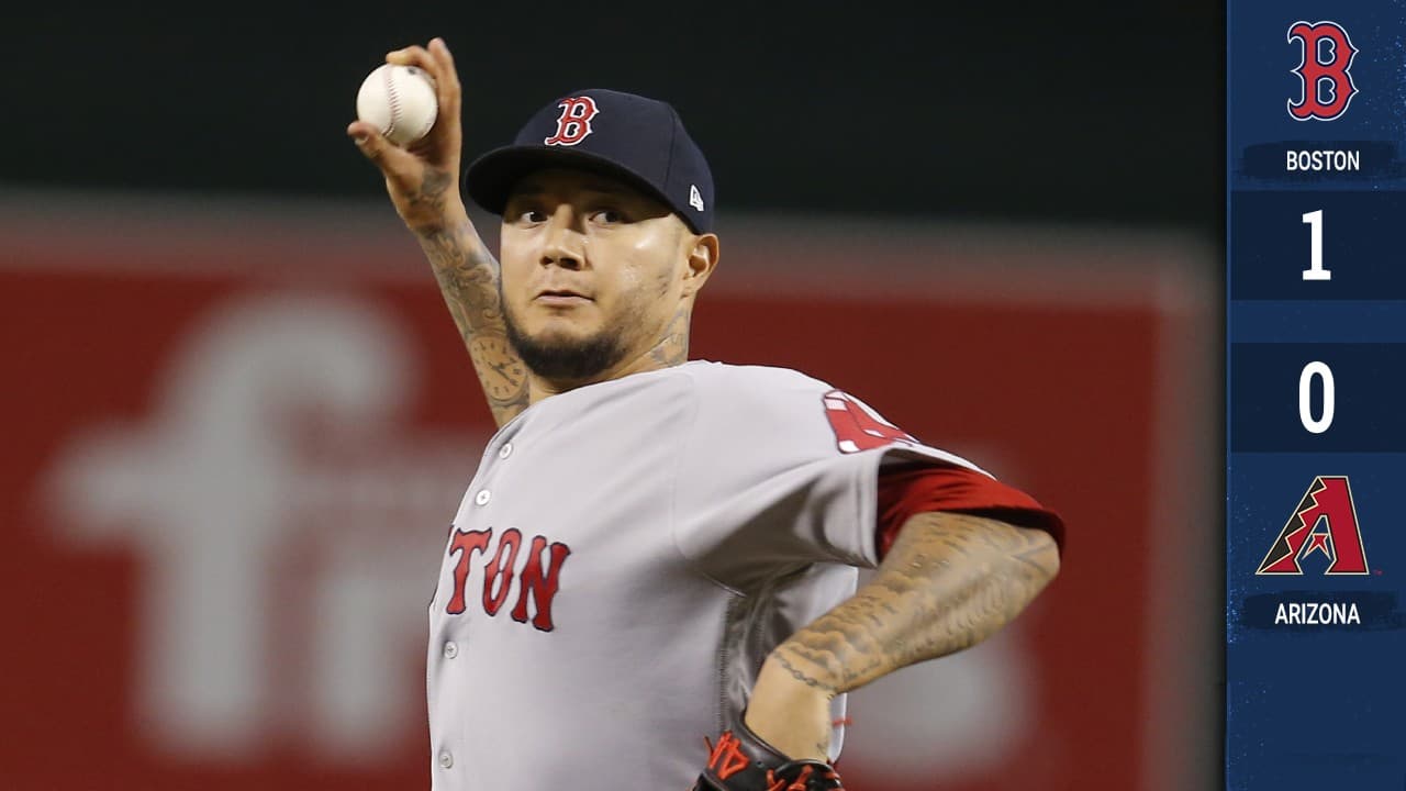Héctor Velázquez lanzó tres entradas por Boston.
