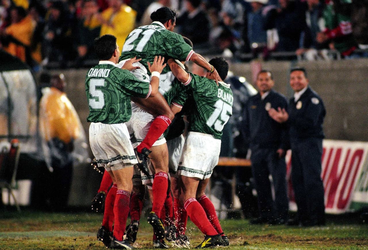 México venció, por primera vez en una final, a Brasil en la Copa Oro 1996.