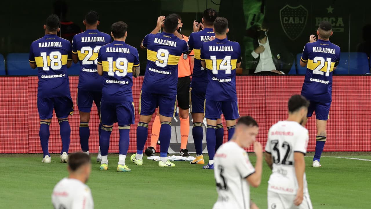 Jugadores de Boca dedican gol y la hija de Maradona rompió en llanto