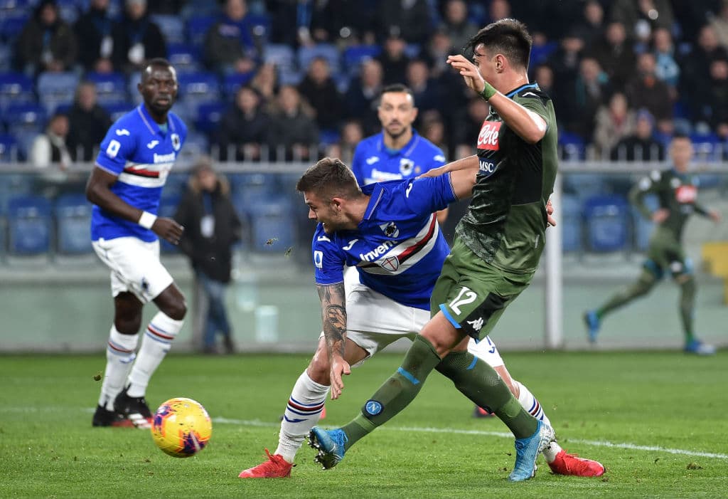 El mexicano, Hirving 'Chuky' Lozano' se quedó en la banca los 90 minutos en la visita del Napoli a la Sampdoria.