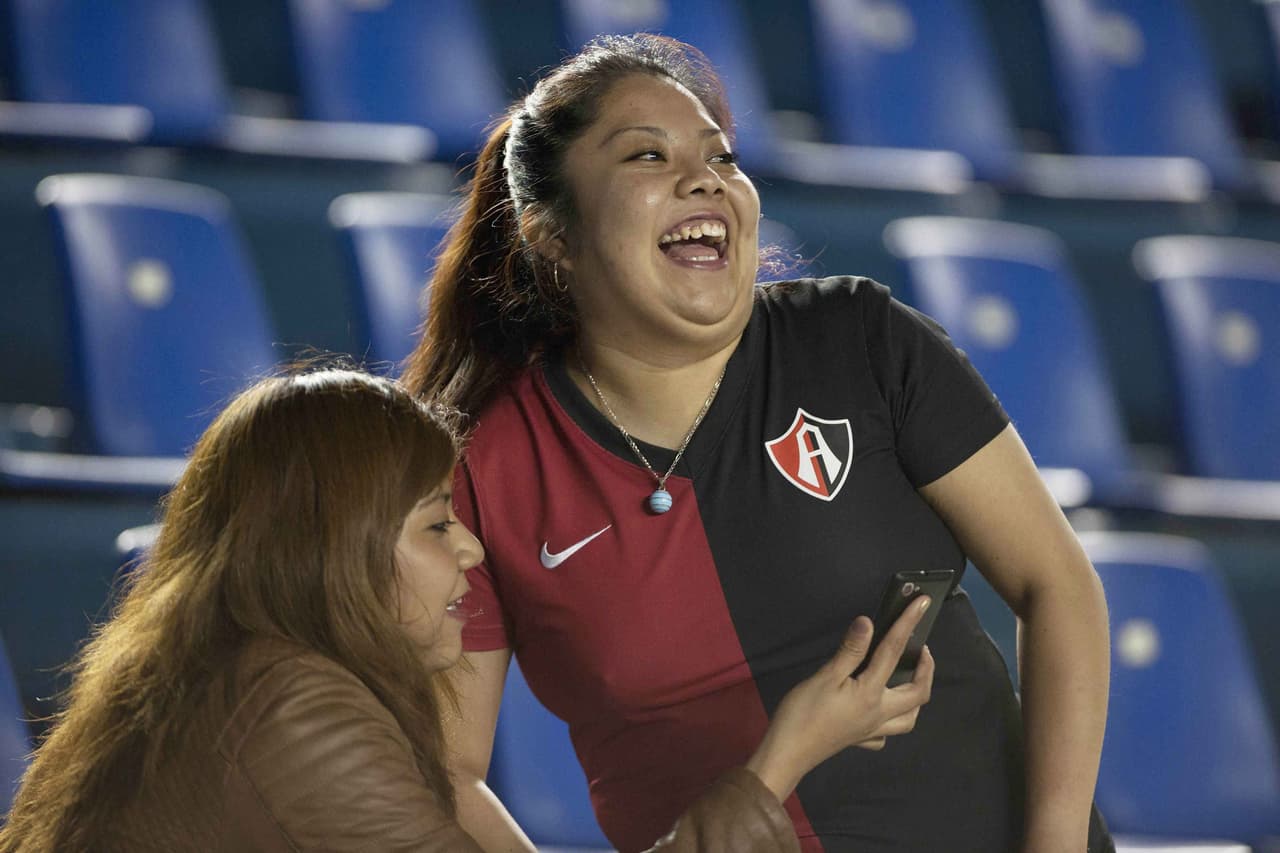 El colorido de la afición en la Jornada 11