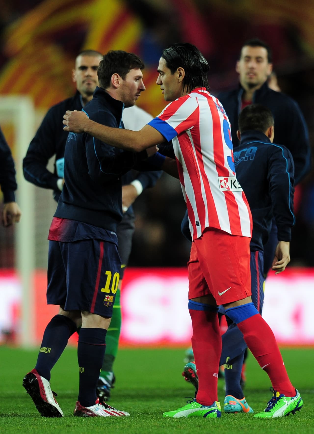 El colombiano Radamel Falcao García enfrentó a Lionel Messi durante su paso por Atlético de Madrid en la Liga de España.