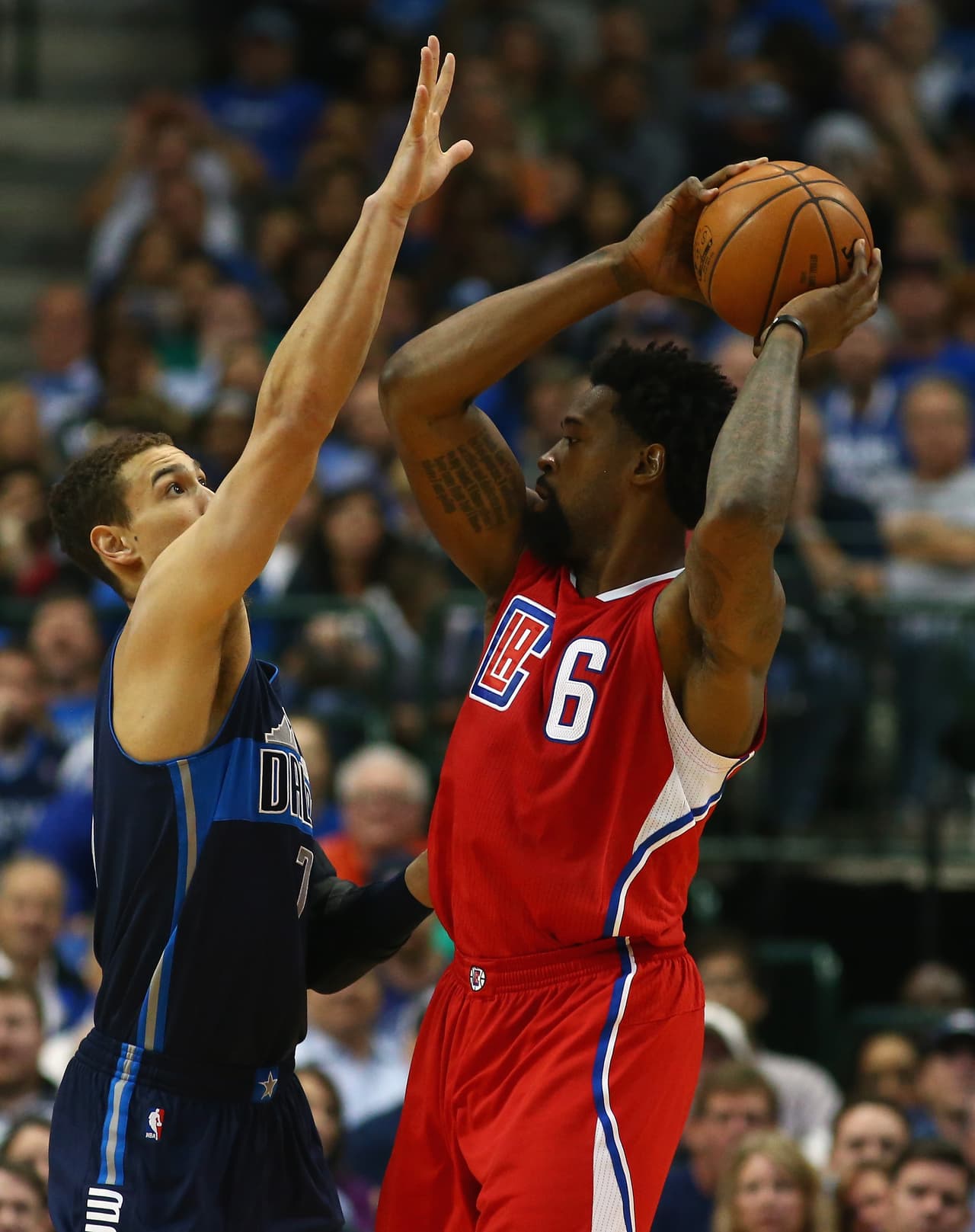 Dallas venció 118 a 108 a Los Angeles en un partidazo donde brilló Dirk Nowitzki