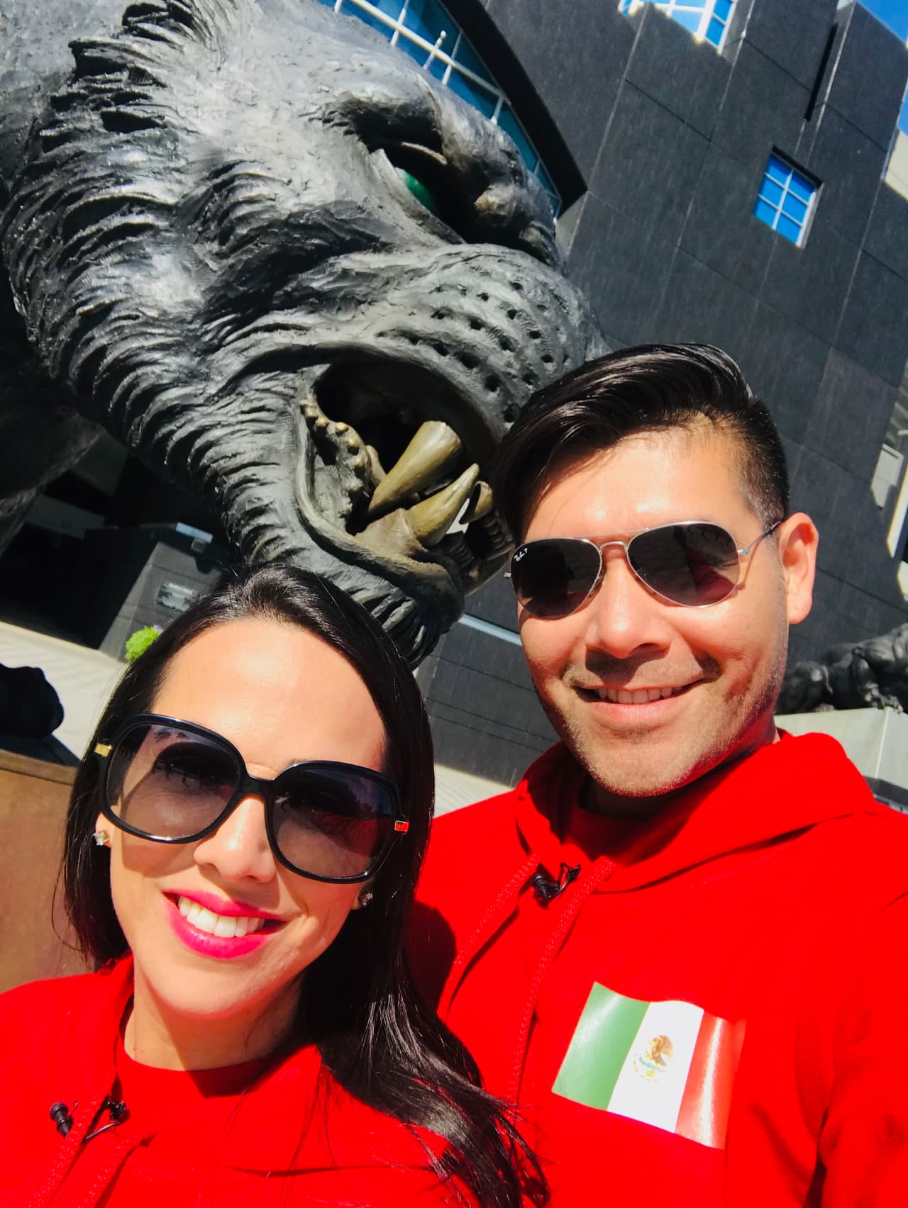 Charlotte vivió el colorido del capítulo 6 de 'La Carrera' por la Copa Oro, una competencia donde las parejas en busca del boleto a la Final del certamen aprovecharon para divertirse.