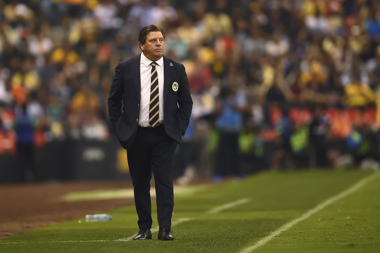 El técnico de América, Miguel Herrera, sufrió el partido a pesar de que su rival tampoco lo puso en grandes aprietos.