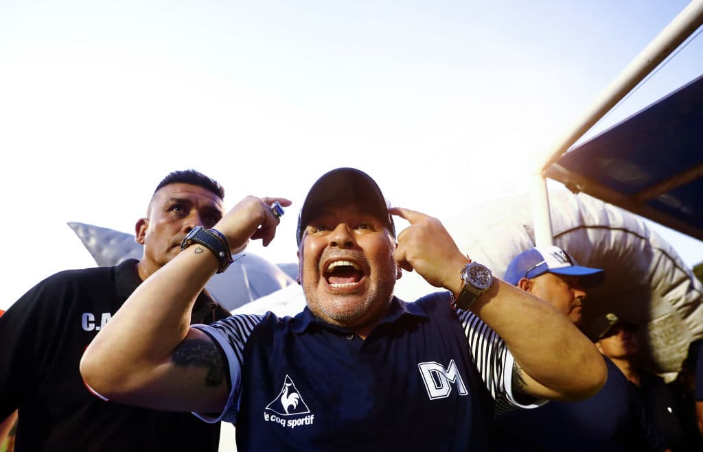 Durante la semana, la dirigencia del fútbol argentino votará para implementar una modificación reglamentaria de la Superliga, la cual tendría dos descensos directos en vez de tres y el regreso de la promoción con la Primera Nacional.