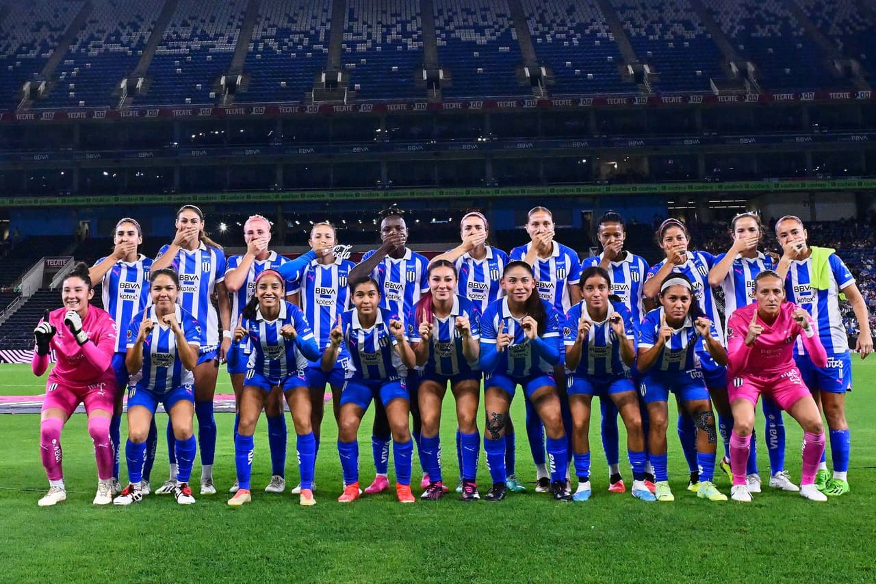 Jenni Hermoso es apoyada por la Liga MX Femenil y la NWSL
