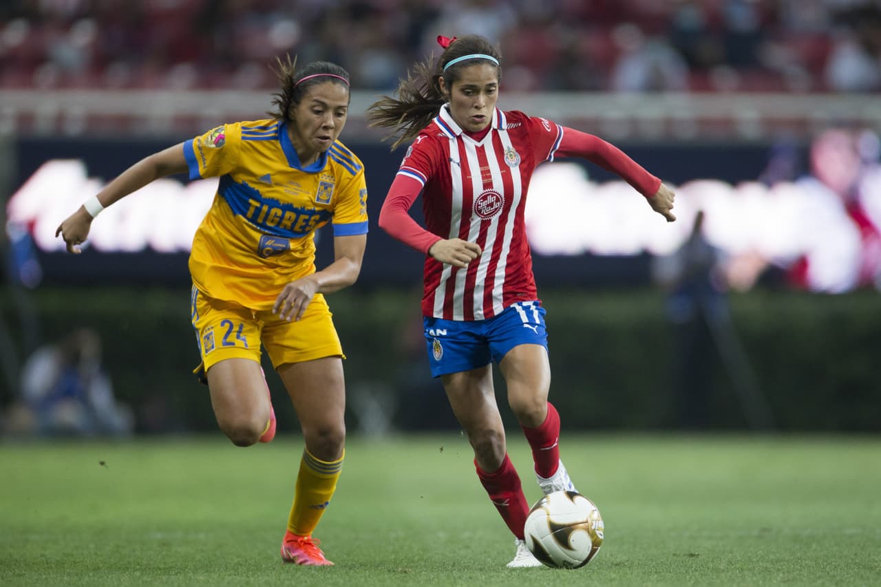 Tigres logró un frenético triunfo ante Chivas para llevarse un gol de ventaja en la Final de Ida de la Liga MX Femenil.