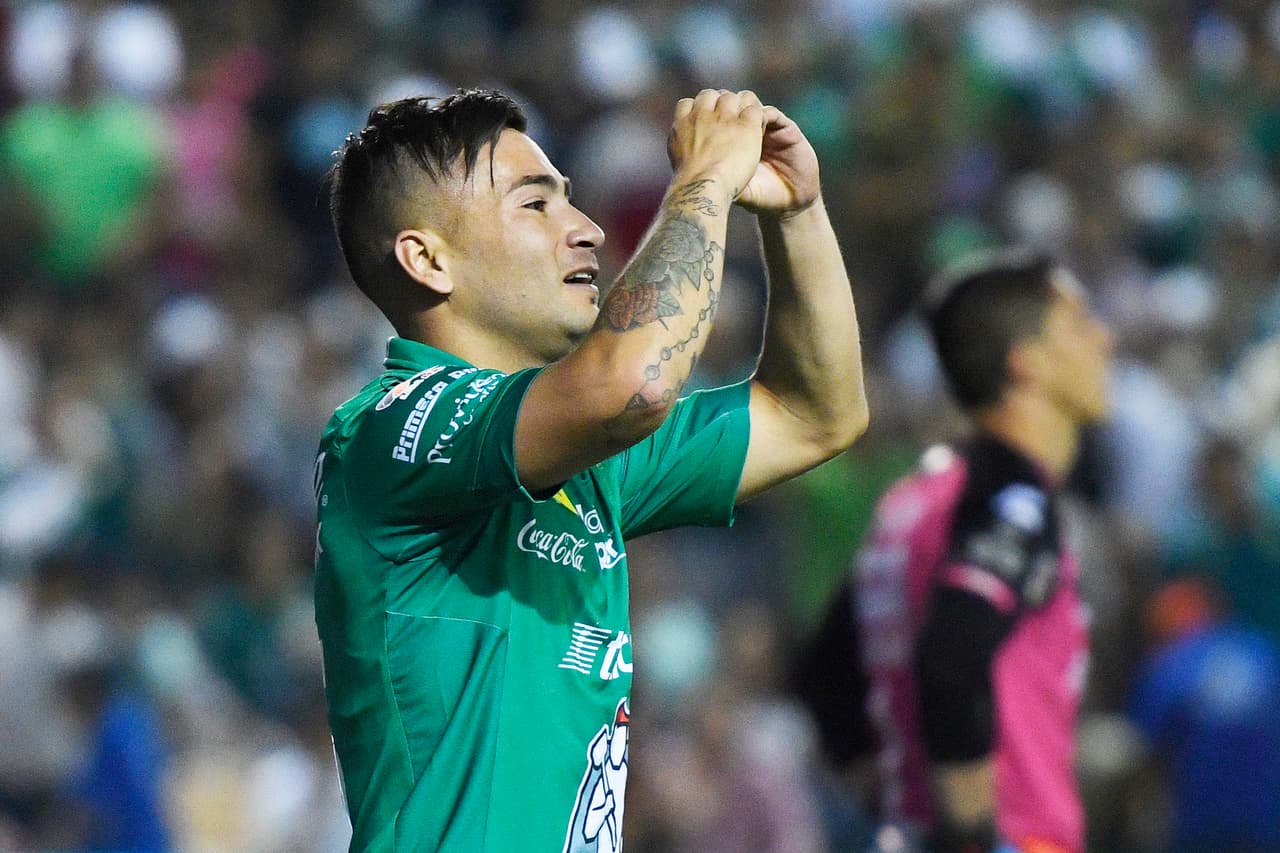 Jean Meneses aprovechó un rebote y puso el 1-0 al minuto 28.