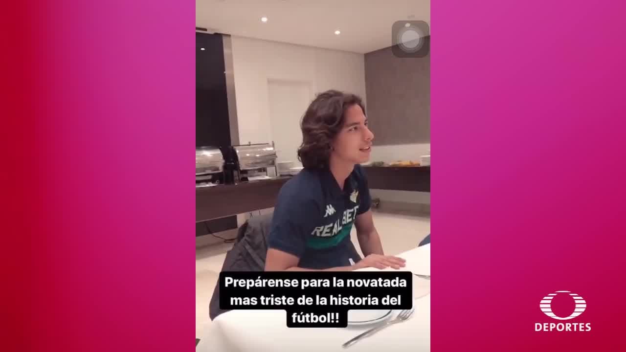 Videos. Novatada de Diego Lainez en el Betis