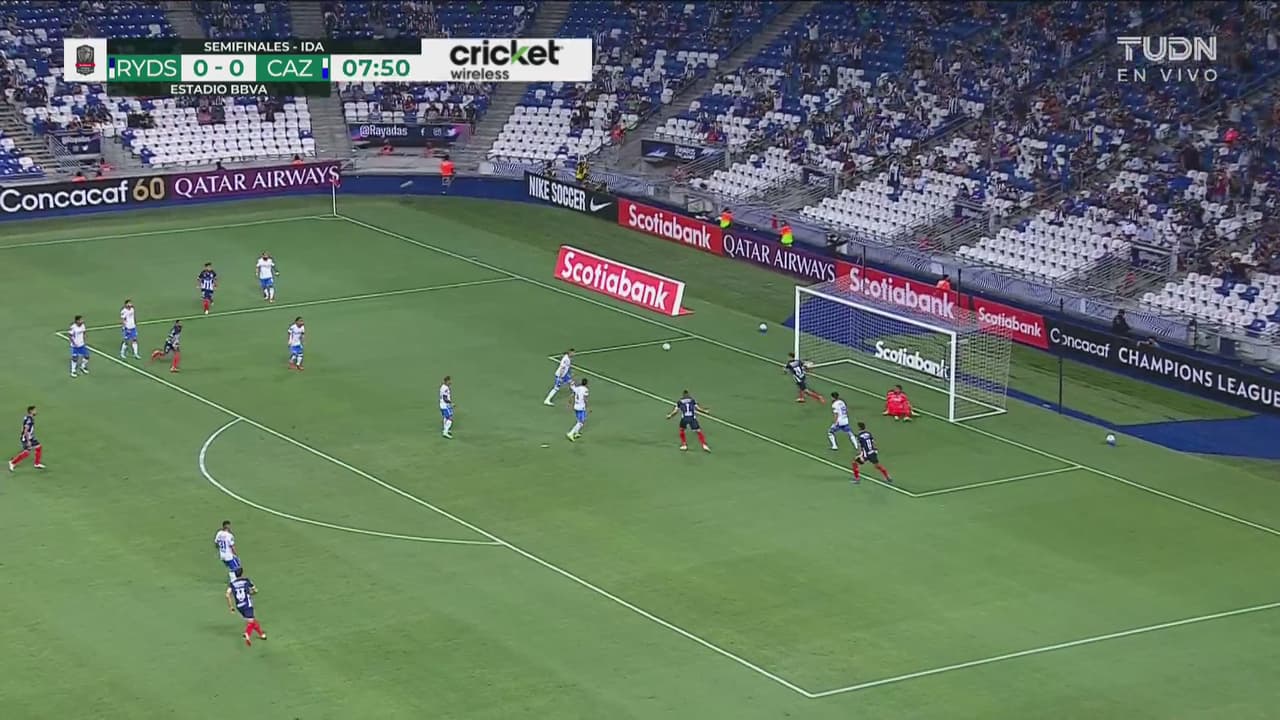 ¡Metal! Funes Mori mete cabezazo y se pierde el primero de Rayados