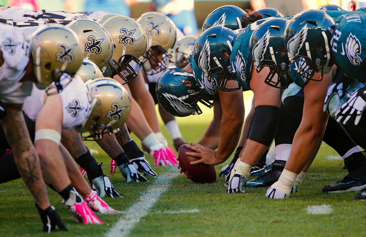 El 11 de octubre de 2015 fue la más reciente victoria de los Eagles, 39-17 sobre los Saints como locales.