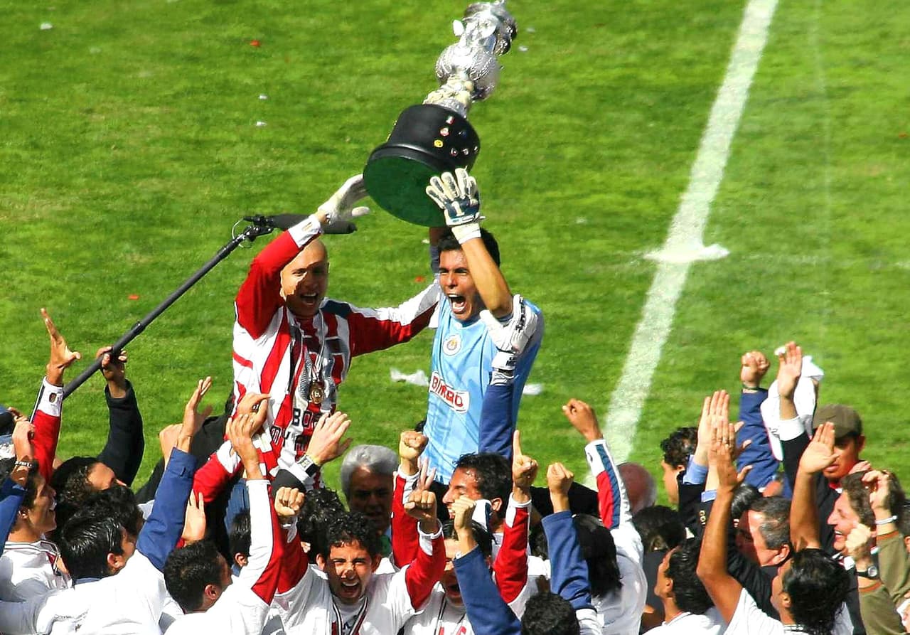 Chivas alzó el título en su Centenario