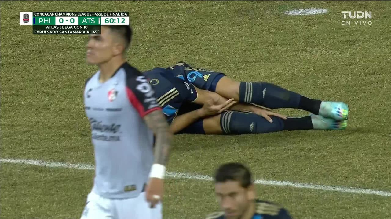 ¡TIRO ATAJADO! disparo por Dániel Gazdag.