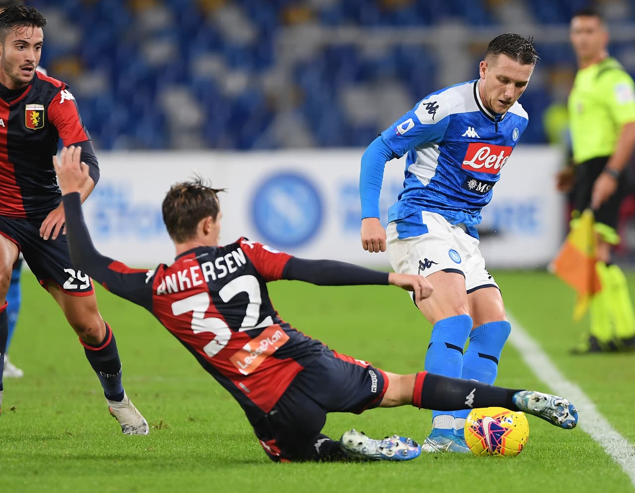 Hirving ‘Chucky’ Lozano jugó los 90’ minutos del encuentro en San Paolo.
