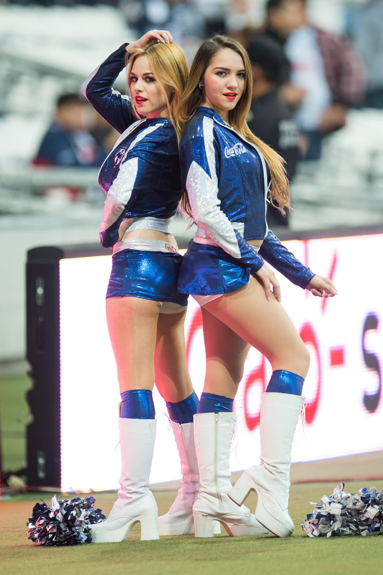 La belleza de las porristas en la fecha 5