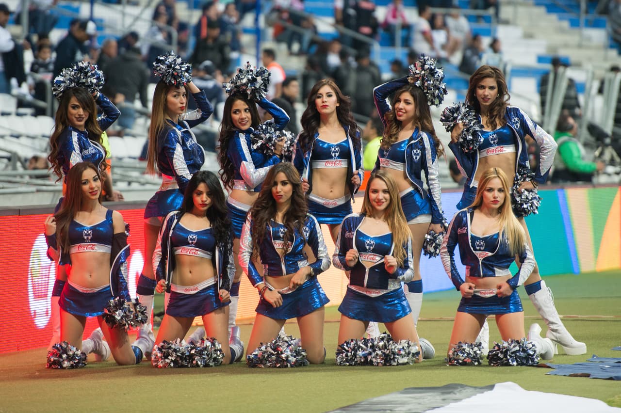 La belleza de las porristas en la fecha 5