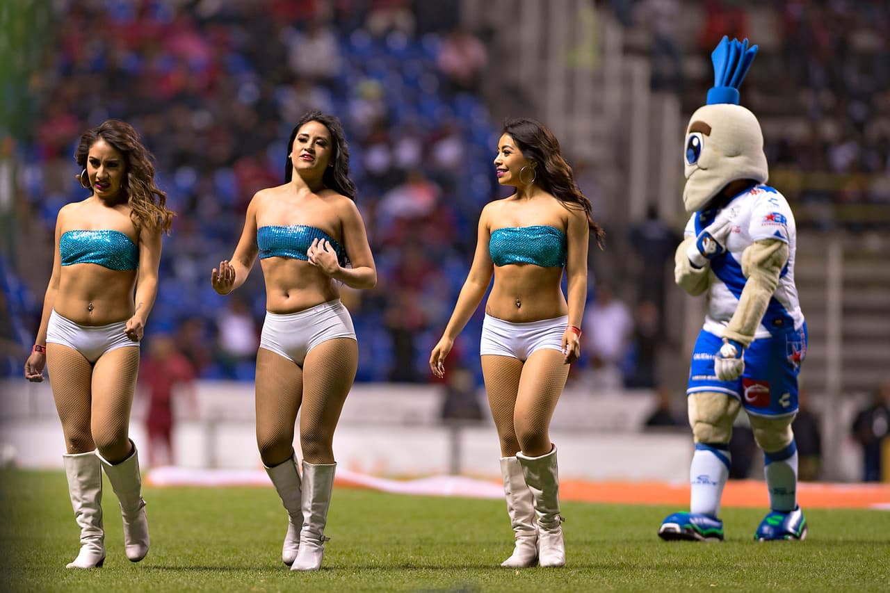 La belleza de las porristas en la fecha 5