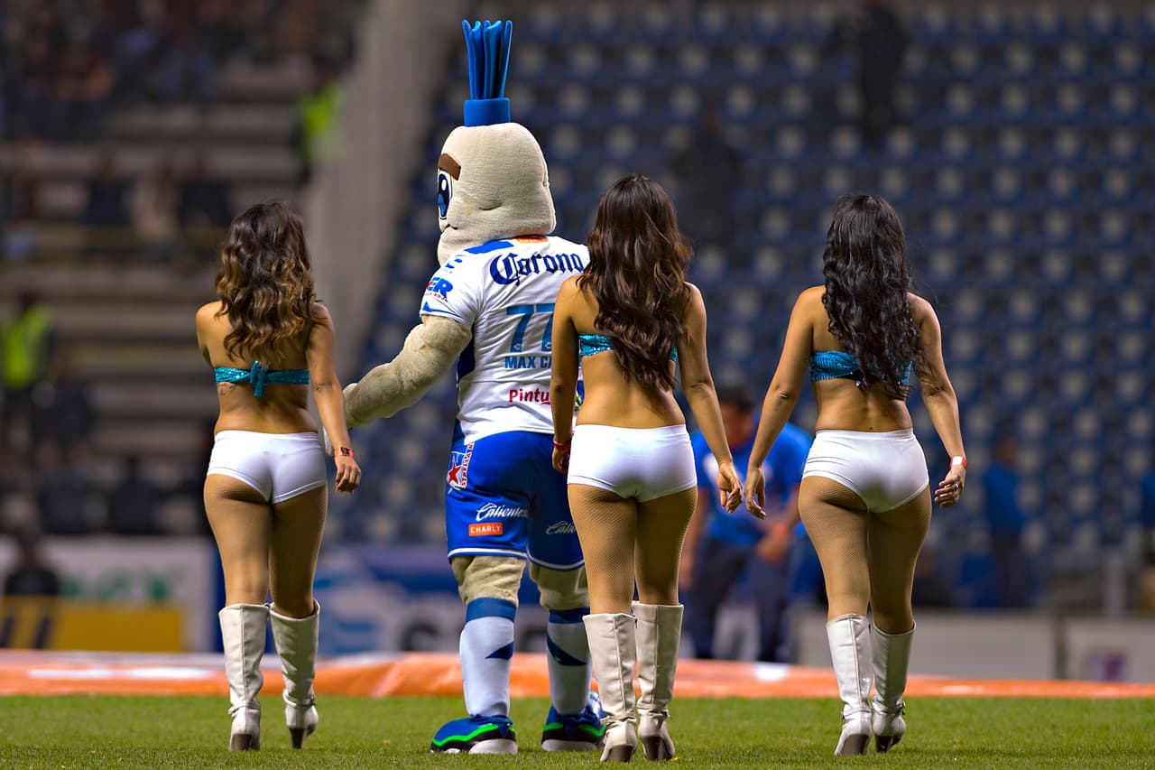 La belleza de las porristas en la fecha 5