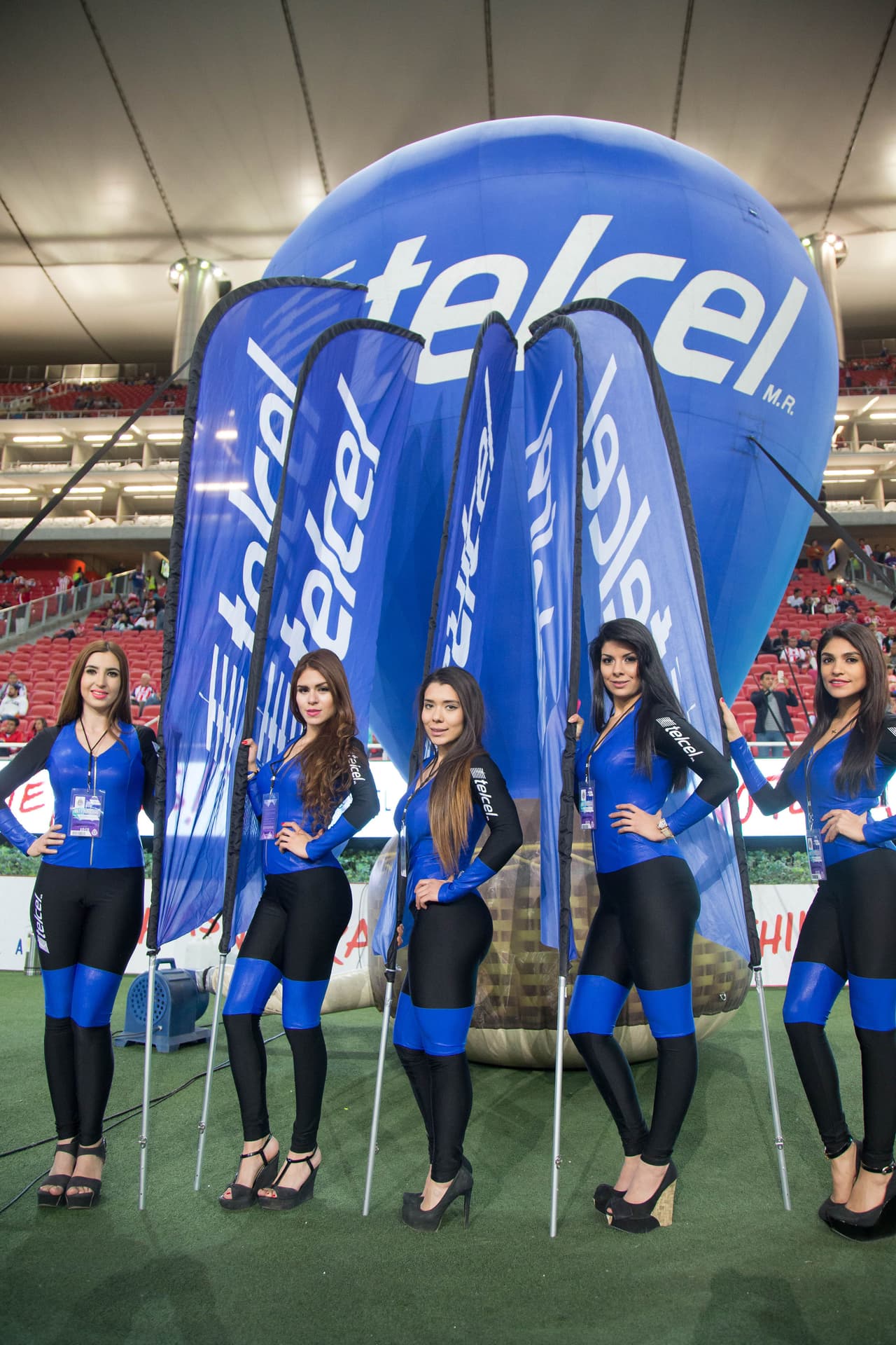 La belleza de las porristas en la fecha 5