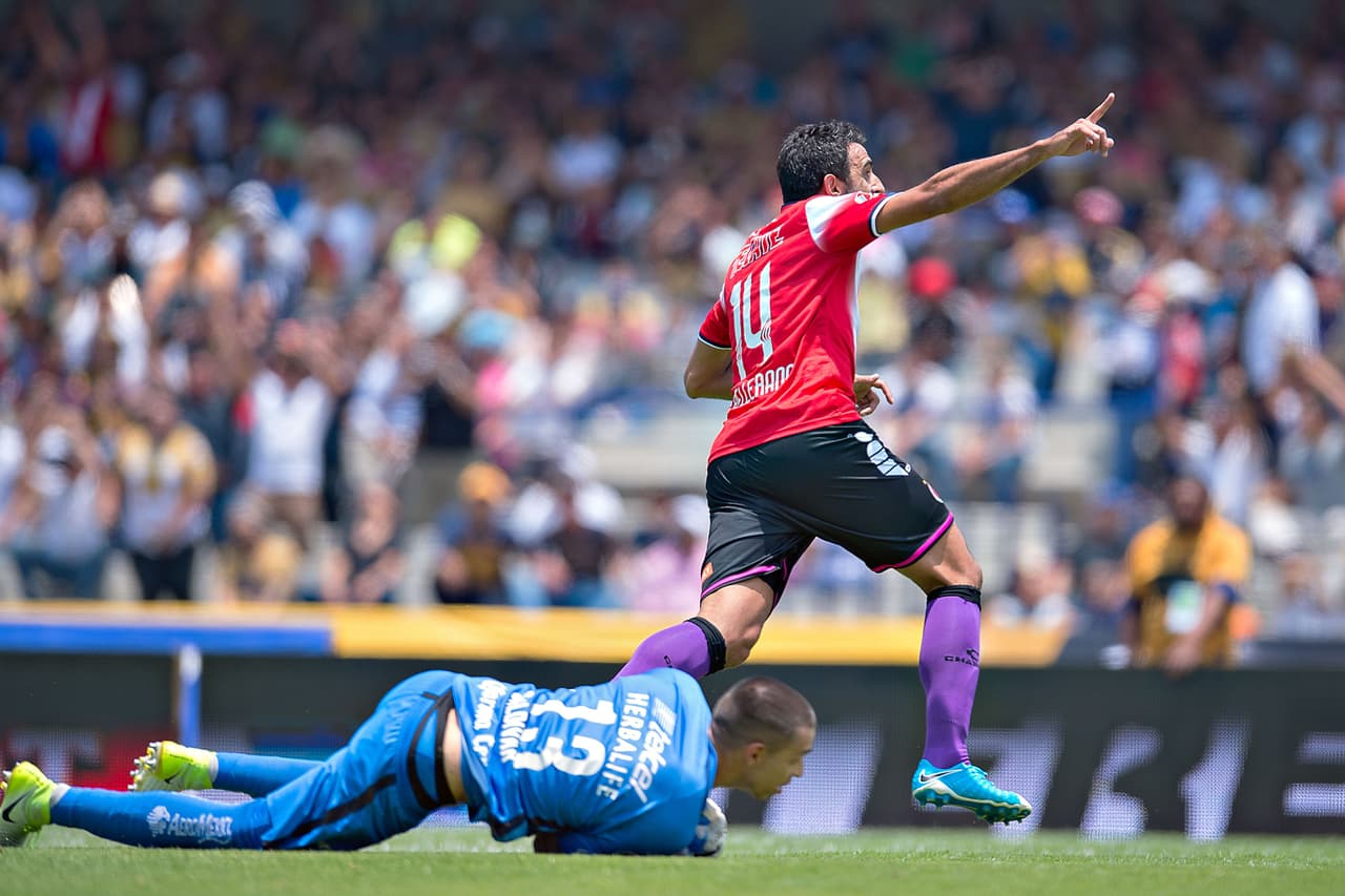 Importantísima victoria para los Tiburones que cerrarán el torneo recibiendo al Monterrey y visitando al Tijuana, equipos que ocupan las primeras posiciones en la Tabla General.