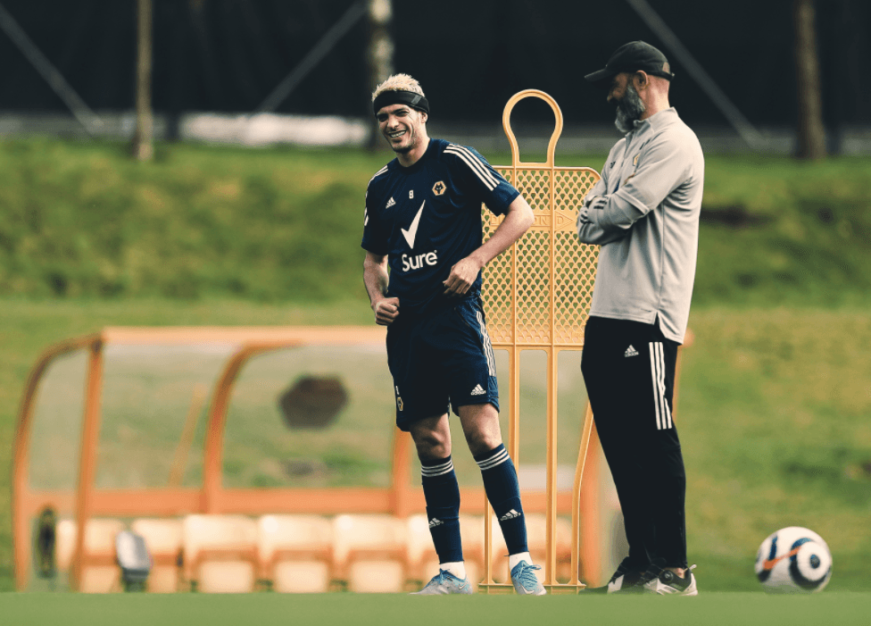 Técnico de Wolves no cometerá errores en regreso de Raúl Jiménez