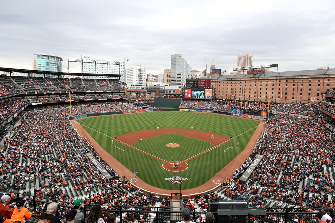 A pesar de que las expectativas para la presente temporada en cuanto a los Orioles, no son muy buenas, la afición en Maryland demostró lealtad y esperanza tras un arranque que ha dejado un grato sabor de boca.