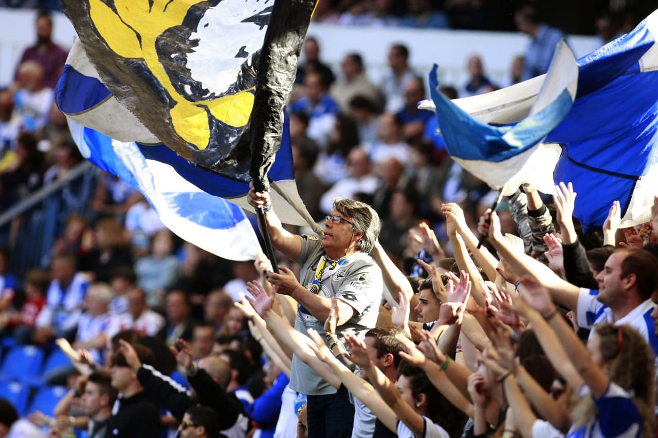 La afición del Dépor llegó animada a Riazor en busca de los puntos que les dieran tranquilidad con miras a la permanencia, pero al final salieron preocupados a falta de dos jornadas para el final de La Liga.