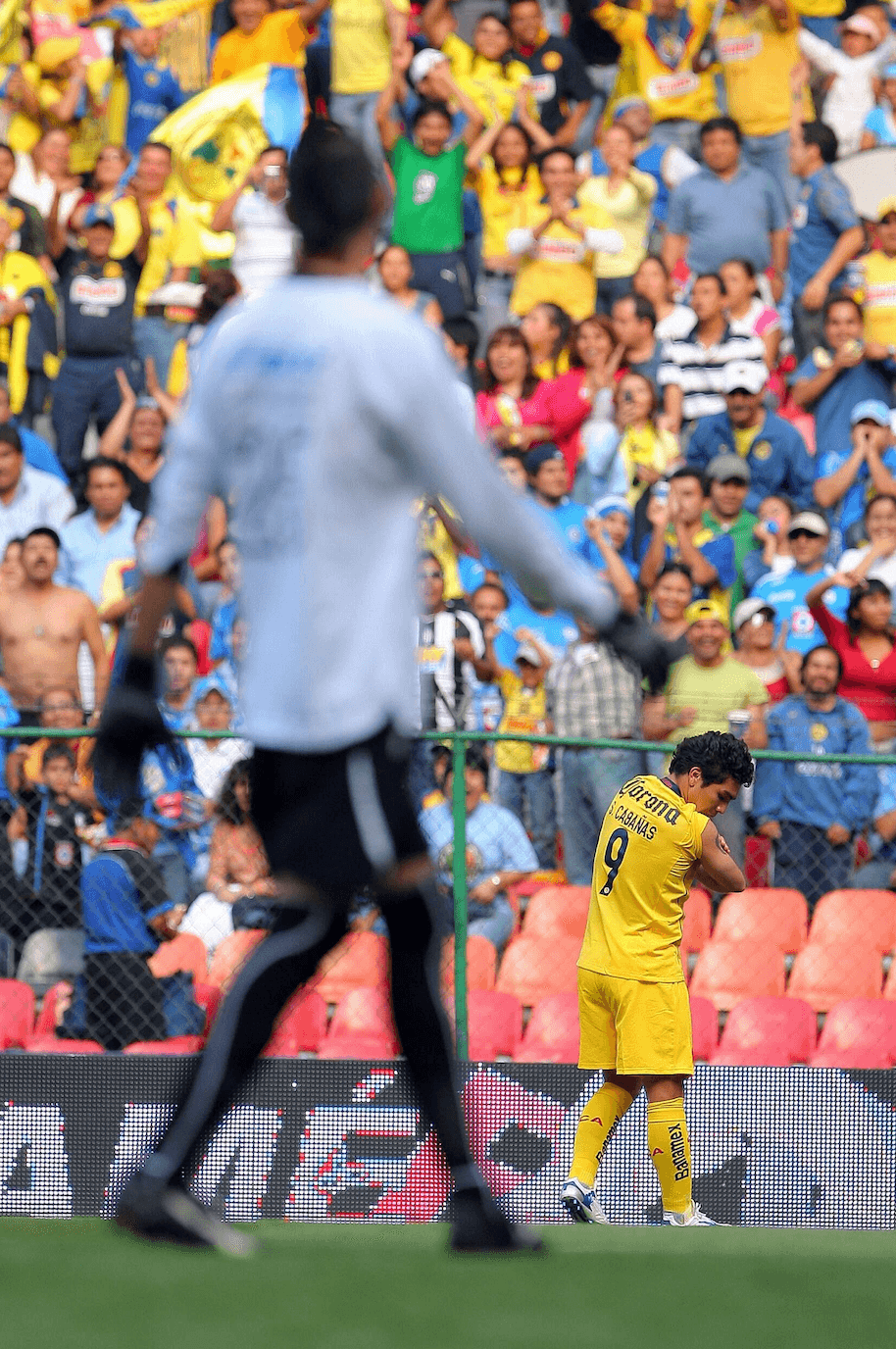 Dicha anotación significó el sexto gol de Cabañas ante Cruz Azul.