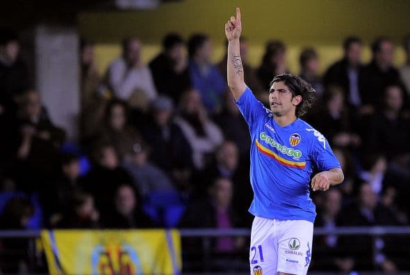 Con sólo cinco minutos disputados, Ever Banegas logró el primer gol para los 'Chés'.