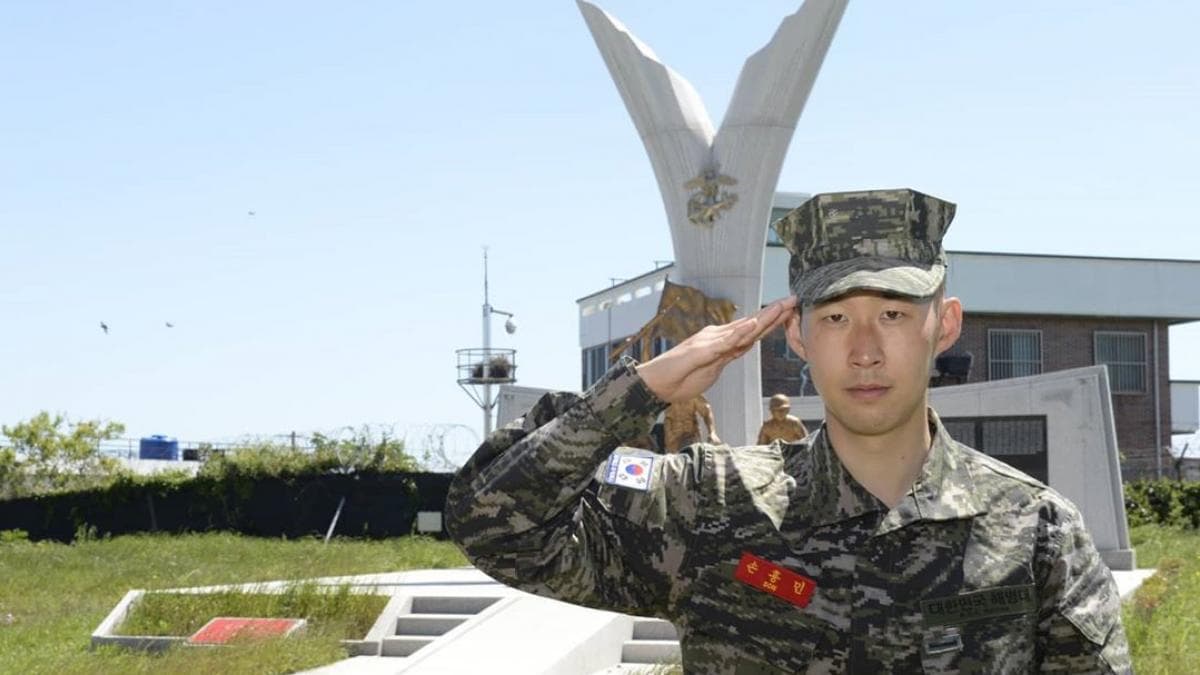 Heung-Min Son termina con honores su servicio militar