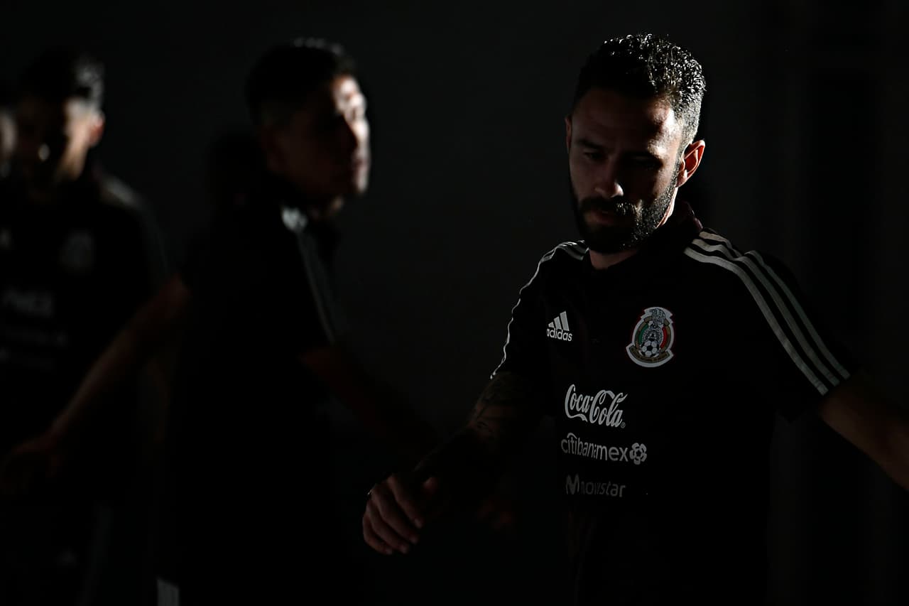 Esto se debió a que los implementos deportivos no llegaron al lugar donde tenían previsto entrenar
<b>,</b> el Estadio José Villagran, del Club Belgrano de la Primera División de Argentina.