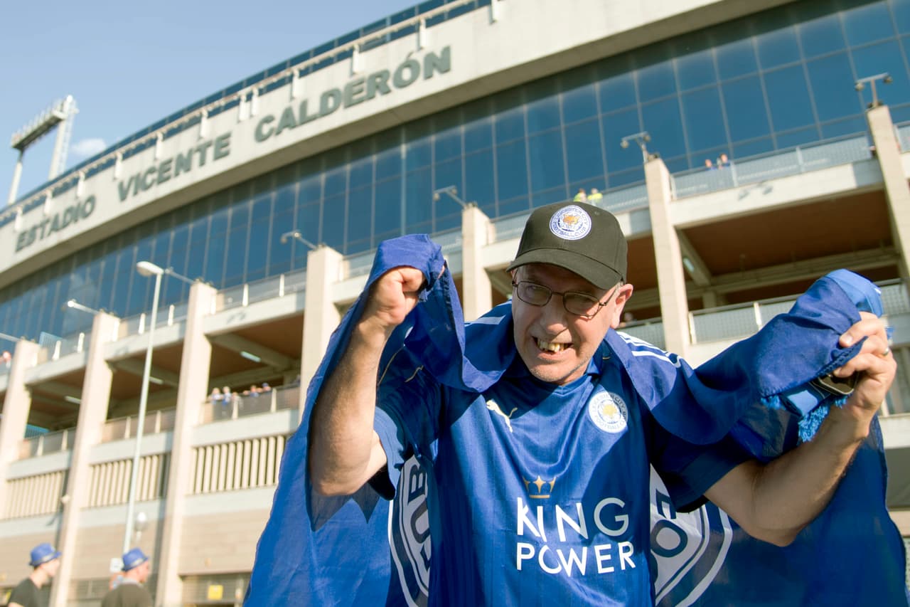 Con esa felicidad y ansiedad llegaron los seguidores visitantes al estadio Vicente Calderón.