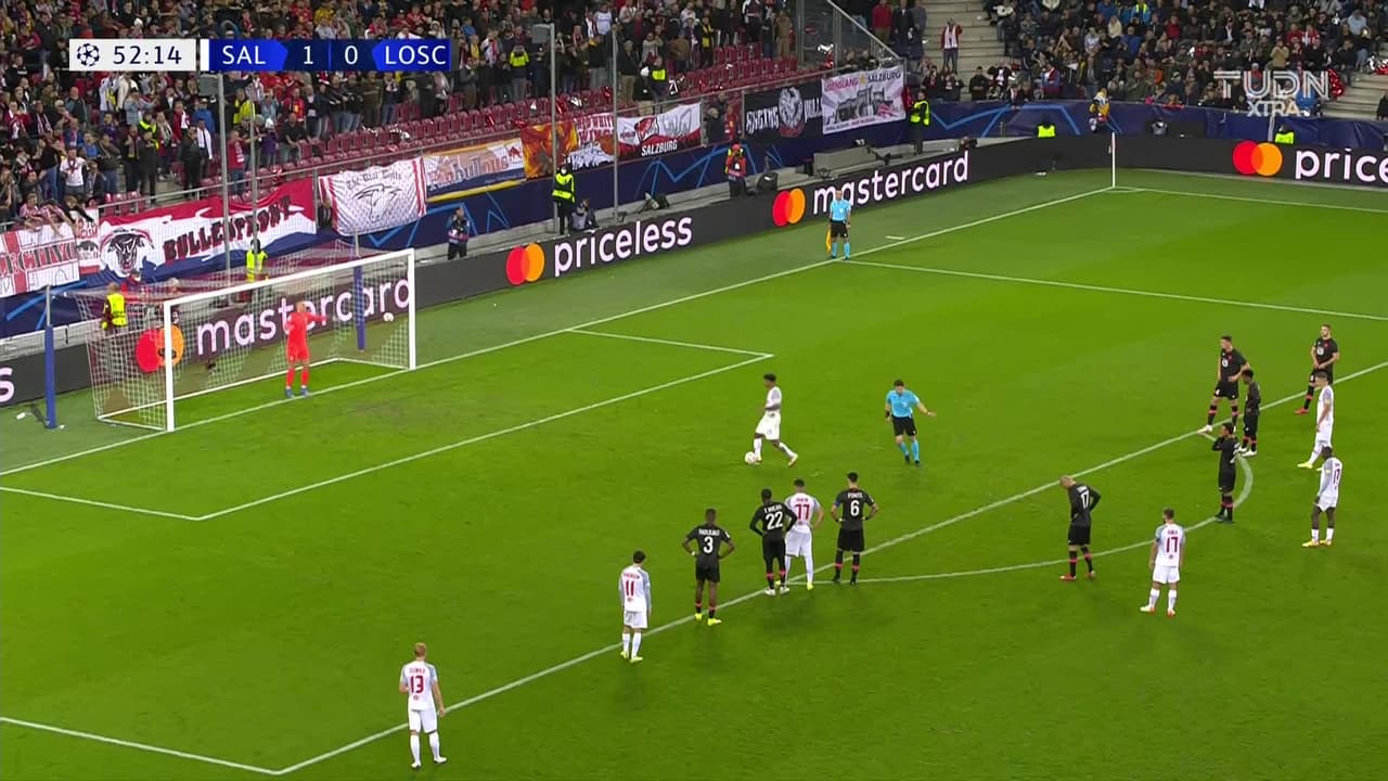 Doblete de Adeyemi y RB Salzburg ya amplió ante el LOSC Lille