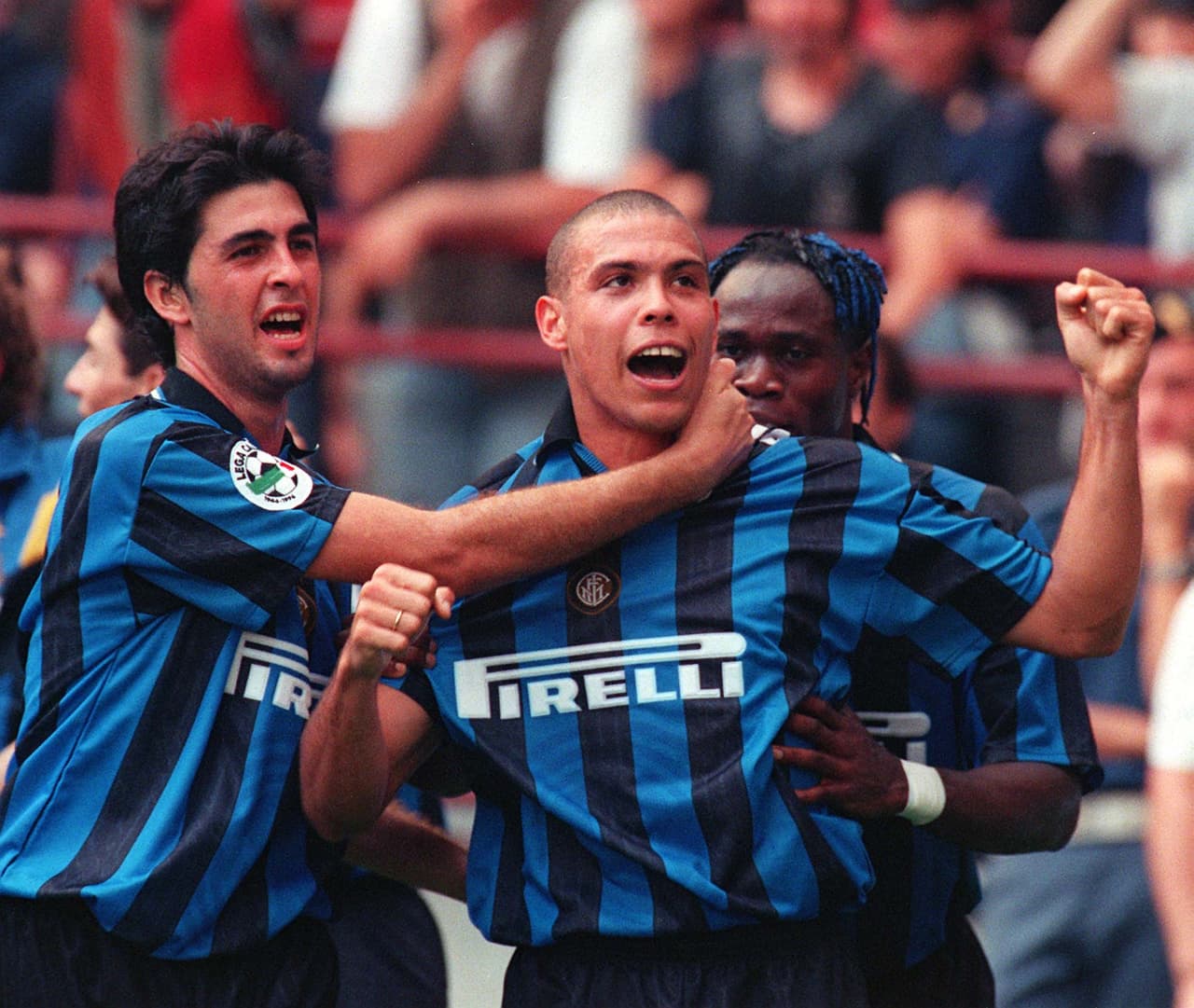 Con la playera del club italiano, el brasileño vivió más momentos amargos que dulces, producto de las lesiones en sus rodillas que lo marginaron de los terrenos de juegos por más de un año.