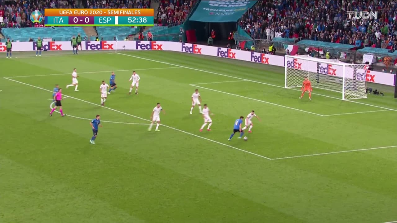 ¡TIRO ATAJADO! disparo por Federico Chiesa.