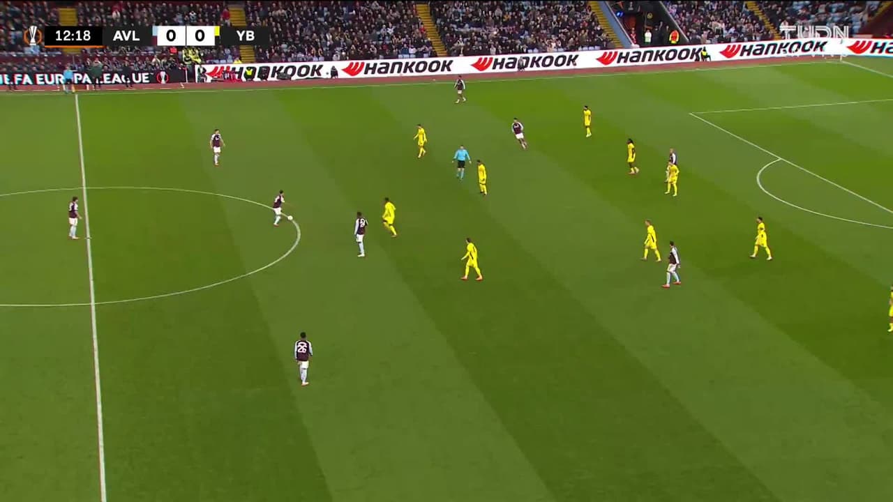 ¡TIRO ATAJADO! disparo por Youri Tielemans.