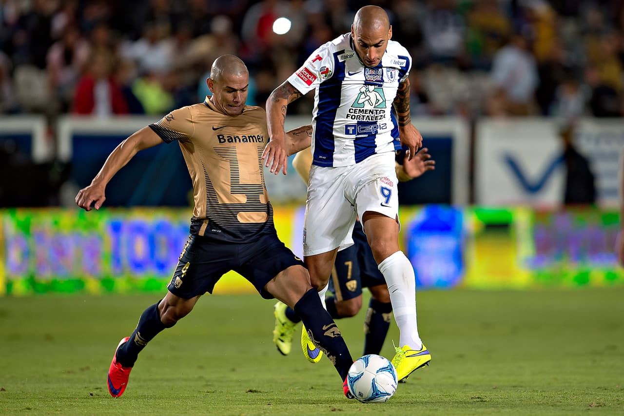 El defensa de Pumas Darío Verón nos volvió a regalar una buena actuación con los felinos. El paraguayo lució bien en la zaga en el partido en el que Pumas derrotó 2-1 como visitante a Pachuca.